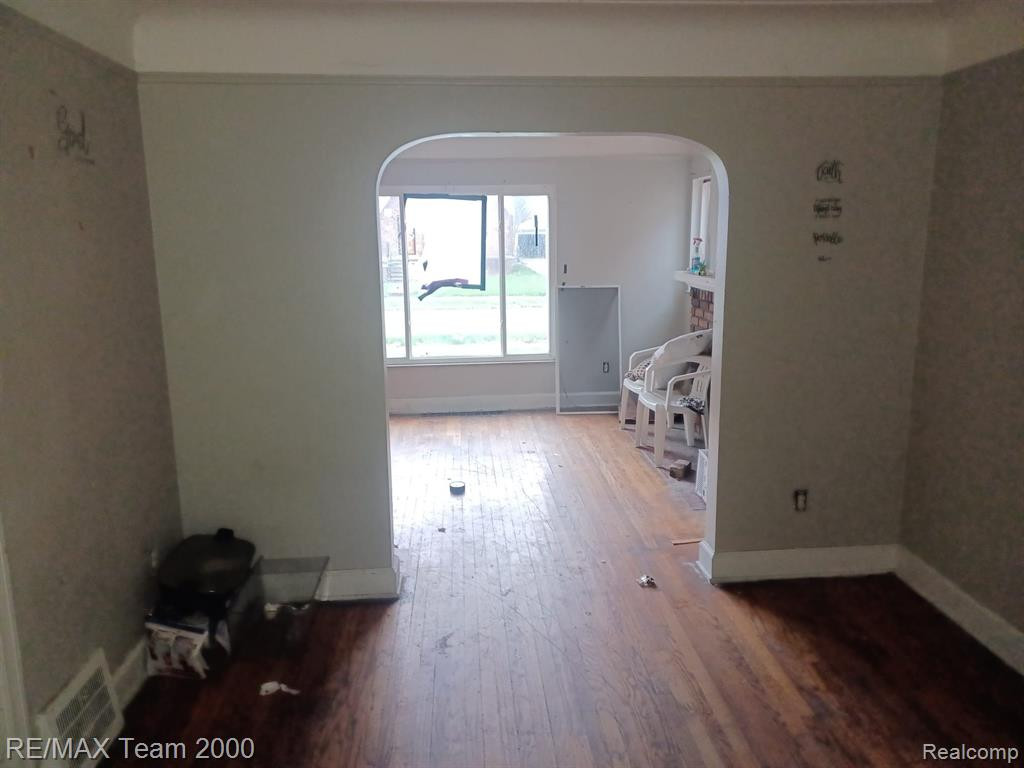 4394 SOMERSET Avenue, Detroit, MI 48224 — Photo 13