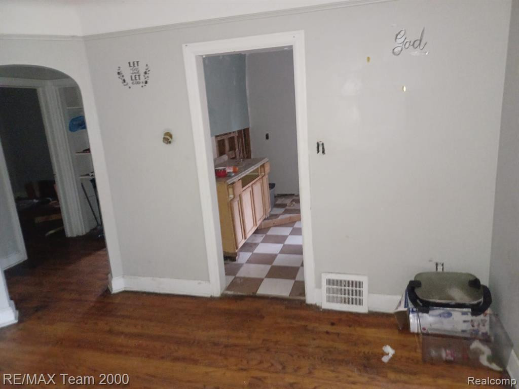 4394 SOMERSET Avenue, Detroit, MI 48224 — Photo 14