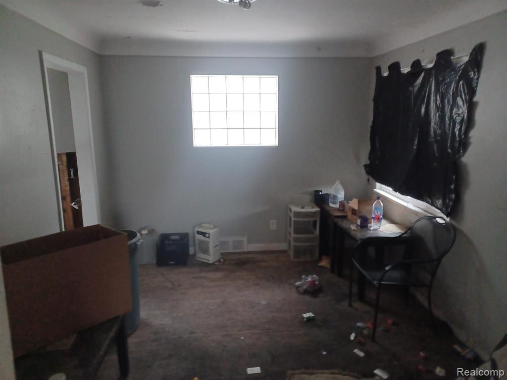4386 SOMERSET Avenue, Detroit, MI 48224 — Photo 12