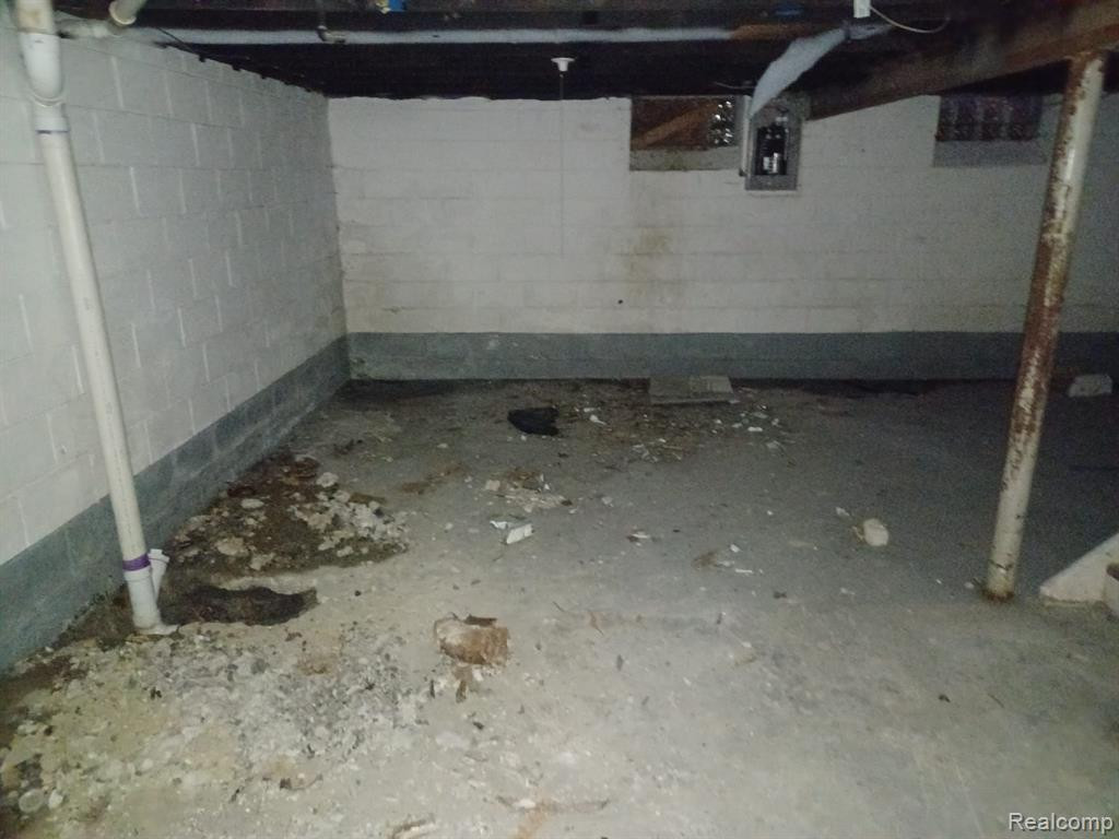 4386 SOMERSET Avenue, Detroit, MI 48224 — Photo 17