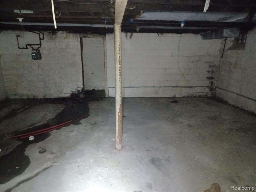 4386 SOMERSET Avenue, Detroit, MI 48224 — Photo 18