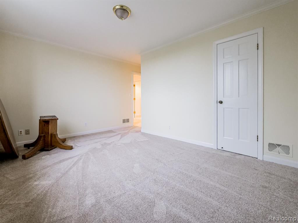 43100 12 OAKS CRESCENT Drive, 4022, Novi, MI 48377 — Photo 18