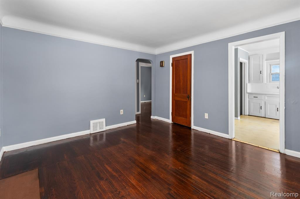 5555 FARMBROOK Street, Detroit, MI 48224 — Photo 3
