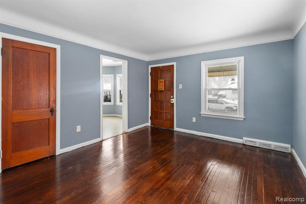 5555 FARMBROOK Street, Detroit, MI 48224 — Photo 4