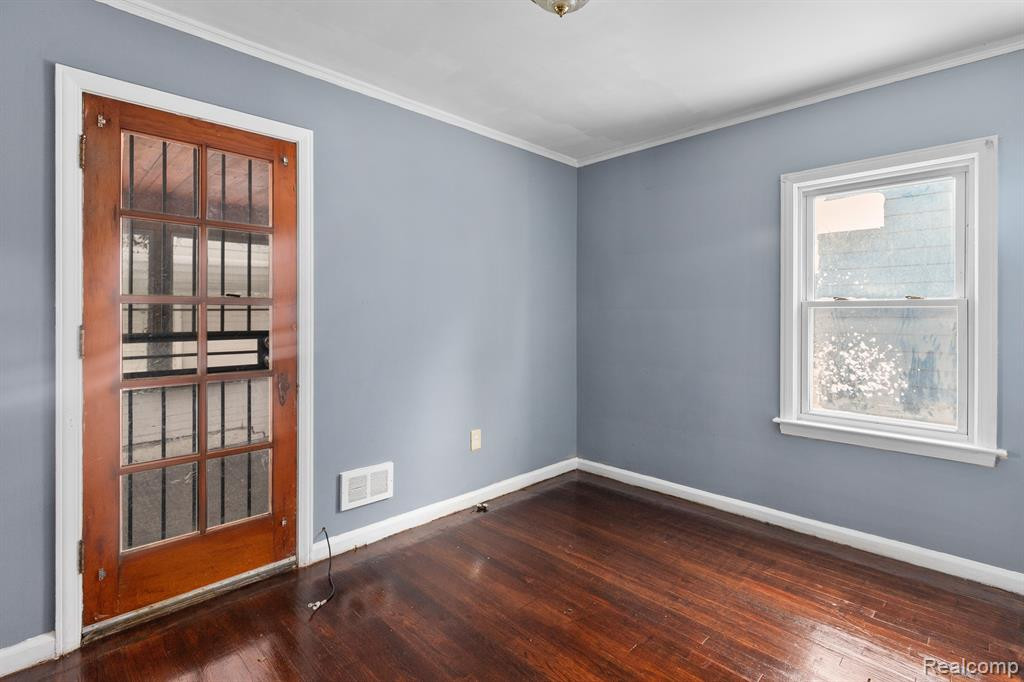 5555 FARMBROOK Street, Detroit, MI 48224 — Photo 10