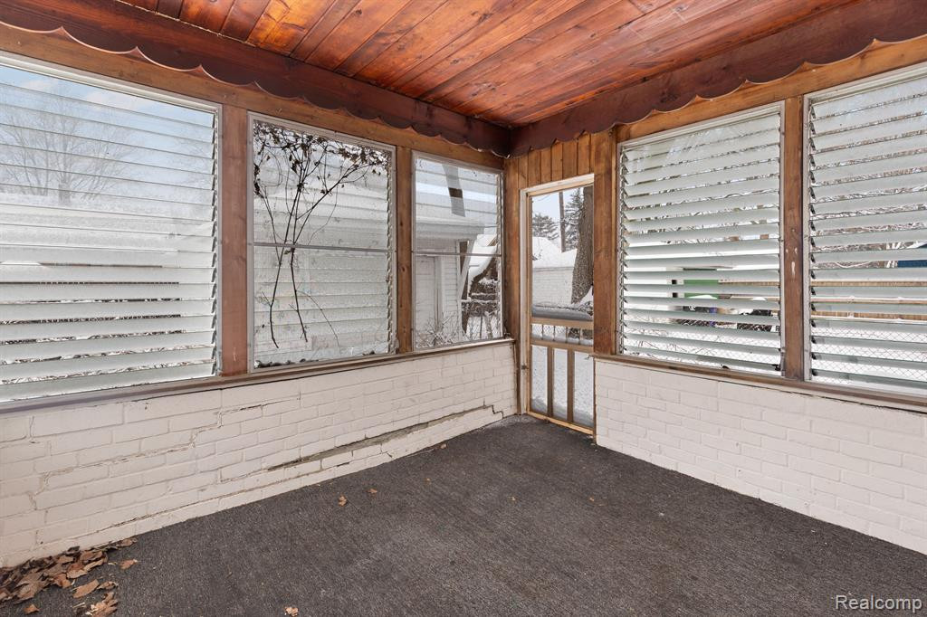 5555 FARMBROOK Street, Detroit, MI 48224 — Photo 12