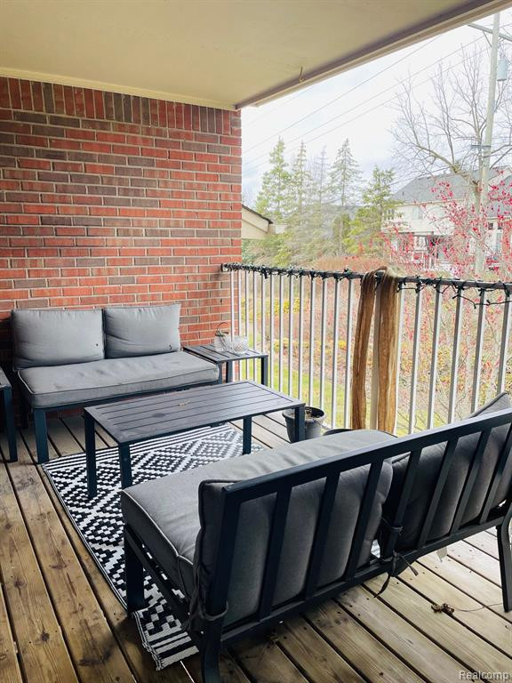 1892 FLAGSTONE Circle, 71, Rochester, MI 48307 — Photo 4