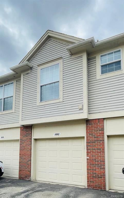 1892 FLAGSTONE Circle, 71, Rochester, MI 48307 — Photo 7