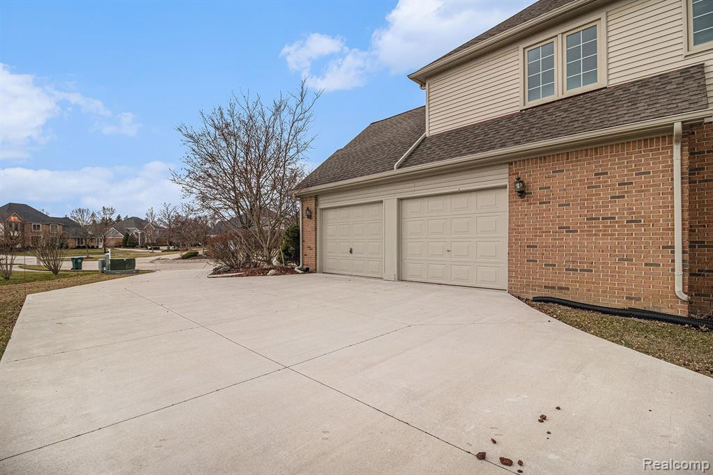 8992 QUAIL CIRCLE Court, Plymouth, MI 48170 — Photo 25