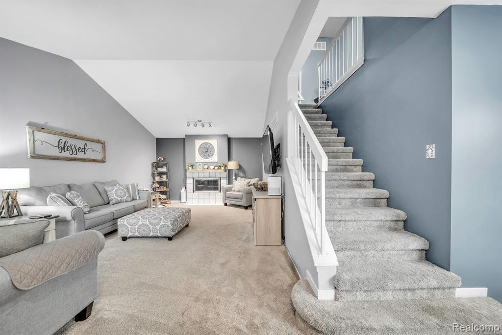 452 NICOLET Street, Unit #6, Walled Lake, MI 48390 — Photo 13