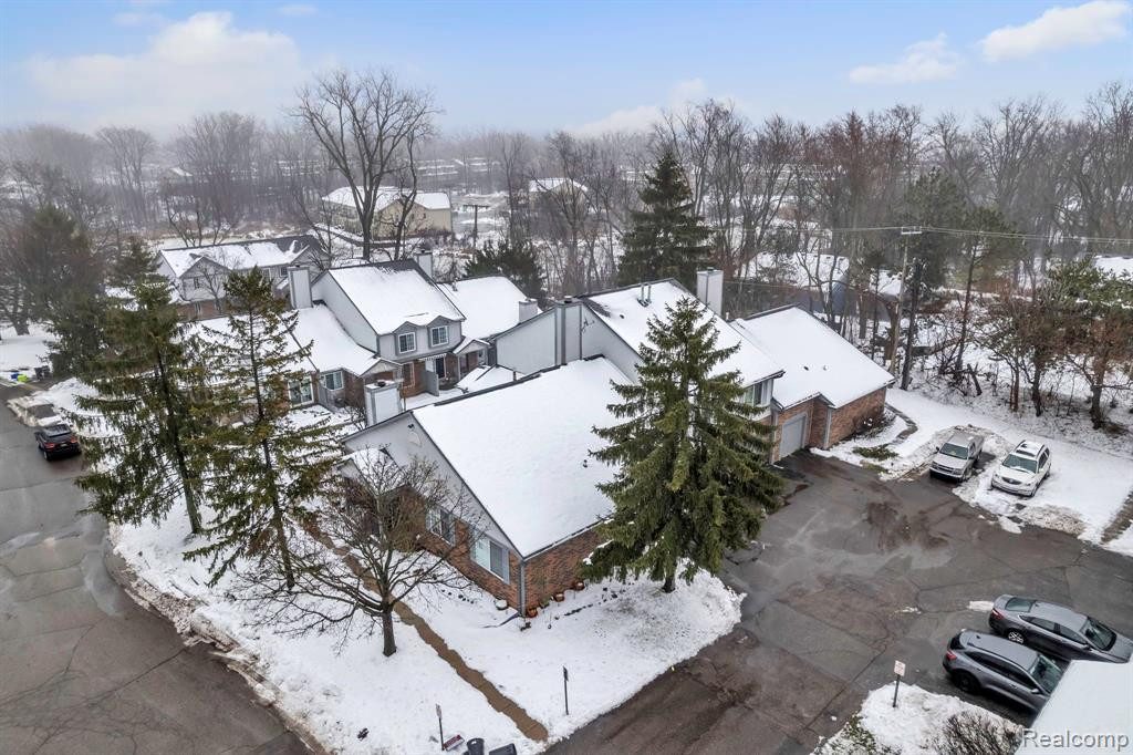 452 NICOLET Street, Unit #6, Walled Lake, MI 48390 — Photo 39