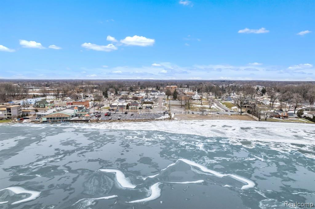 452 NICOLET Street, Unit #6, Walled Lake, MI 48390 — Photo 49