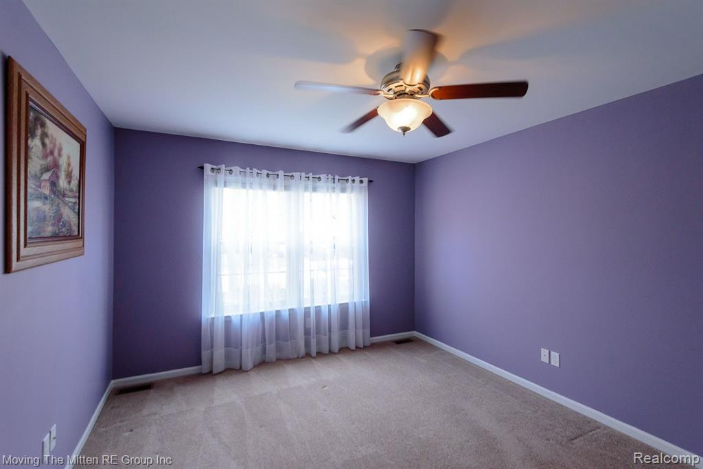 8858 HARDWOOD Drive, Van Buren, MI 48111 — Photo 11