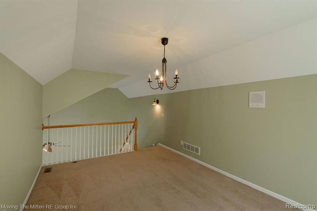 8858 HARDWOOD Drive, Van Buren, MI 48111 — Photo 15