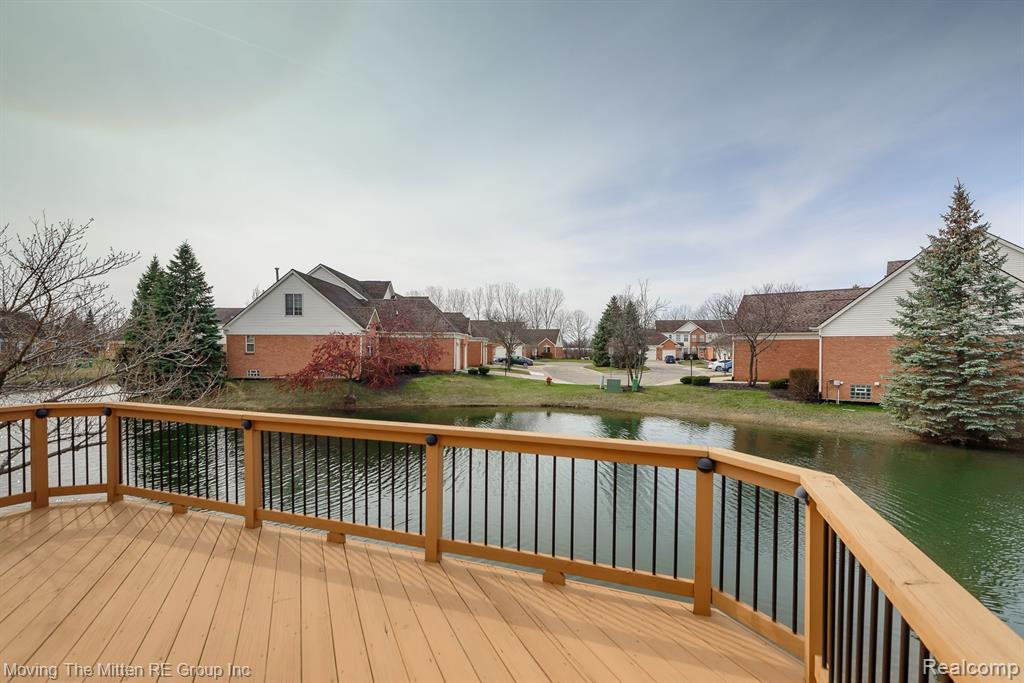 8858 HARDWOOD Drive, Van Buren, MI 48111 — Photo 23