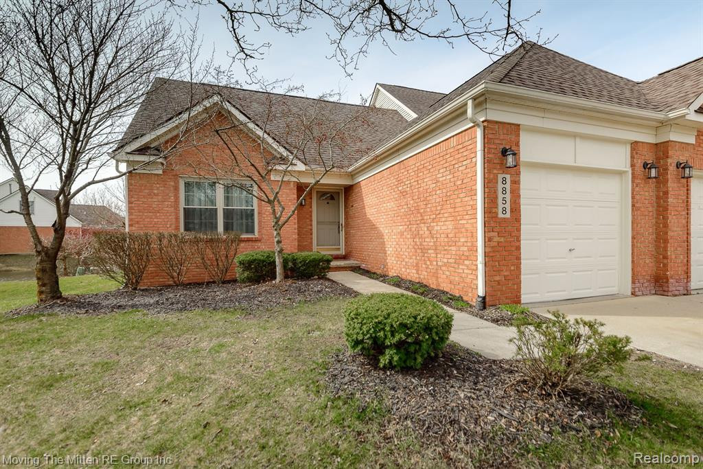8858 HARDWOOD Drive, Van Buren, MI 48111 — Photo 28