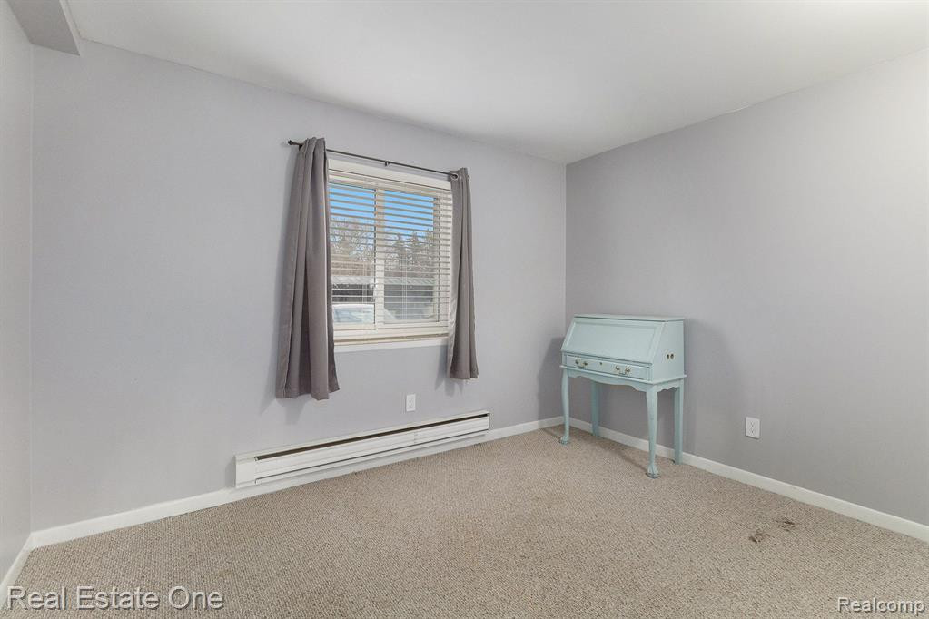 1802 COLONIAL VILLAGE Way, 1, Waterford, MI 48328 — Photo 18