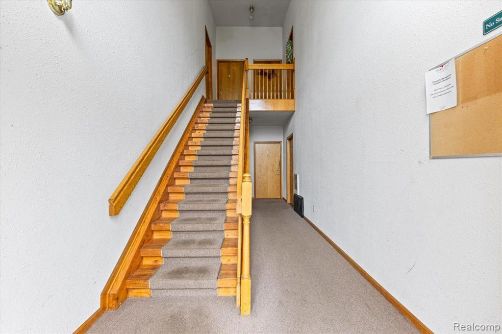 9678 SAWGRASS Court, 5, Belleville, MI 48111 — Photo 17