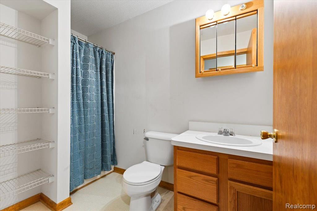 9678 SAWGRASS Court, 5, Belleville, MI 48111 — Photo 14