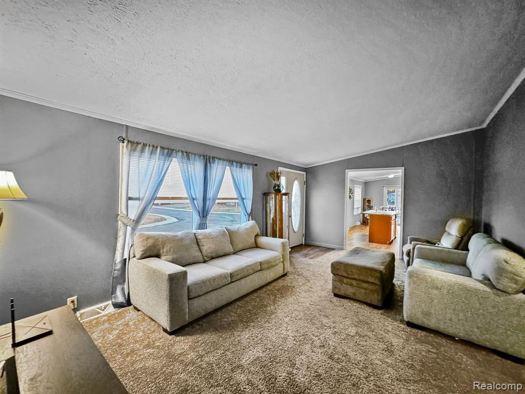9212 GREENTREE Drive, Newport, MI 48166 — Photo 7