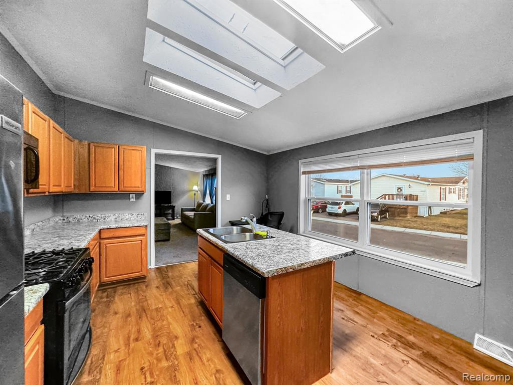 9212 GREENTREE Drive, Newport, MI 48166 — Photo 9