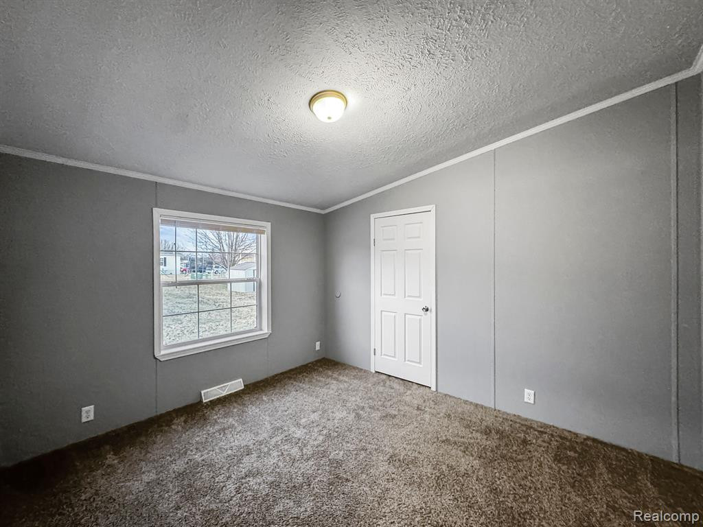 9212 GREENTREE Drive, Newport, MI 48166 — Photo 25