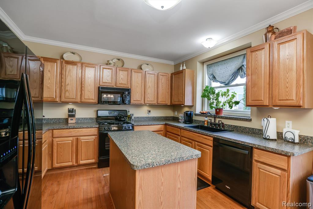 781 Roosevelt Street, Canton, MI 48188 — Photo 16