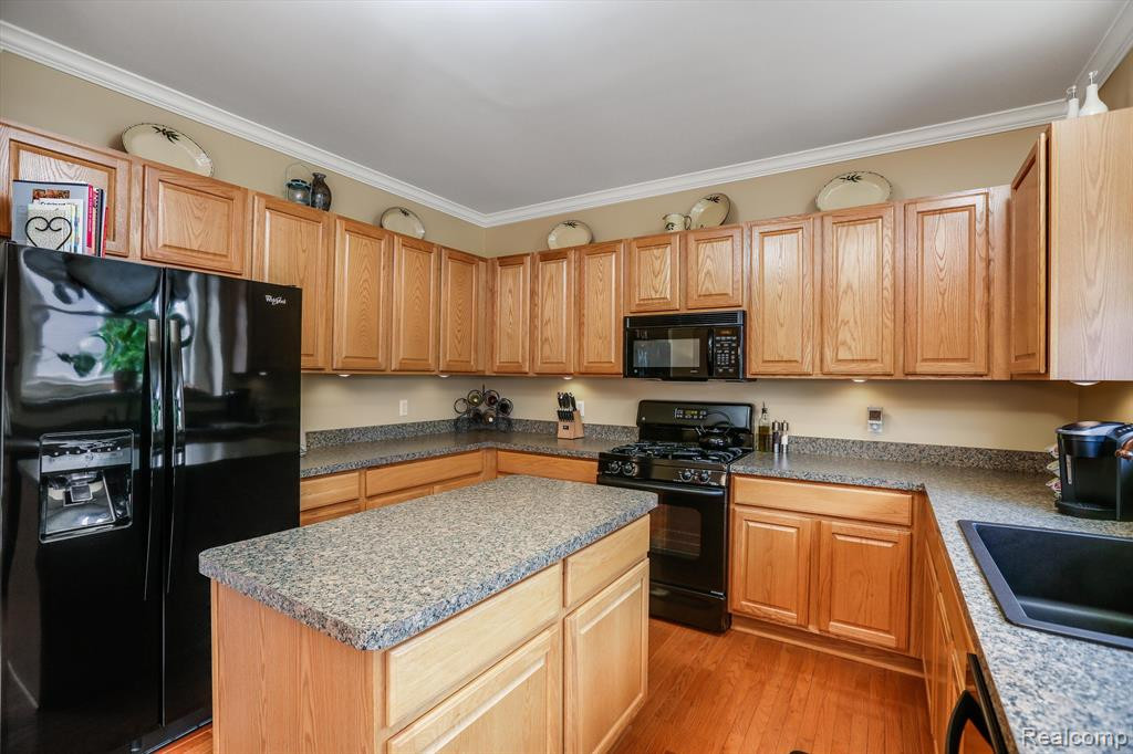 781 Roosevelt Street, Canton, MI 48188 — Photo 17
