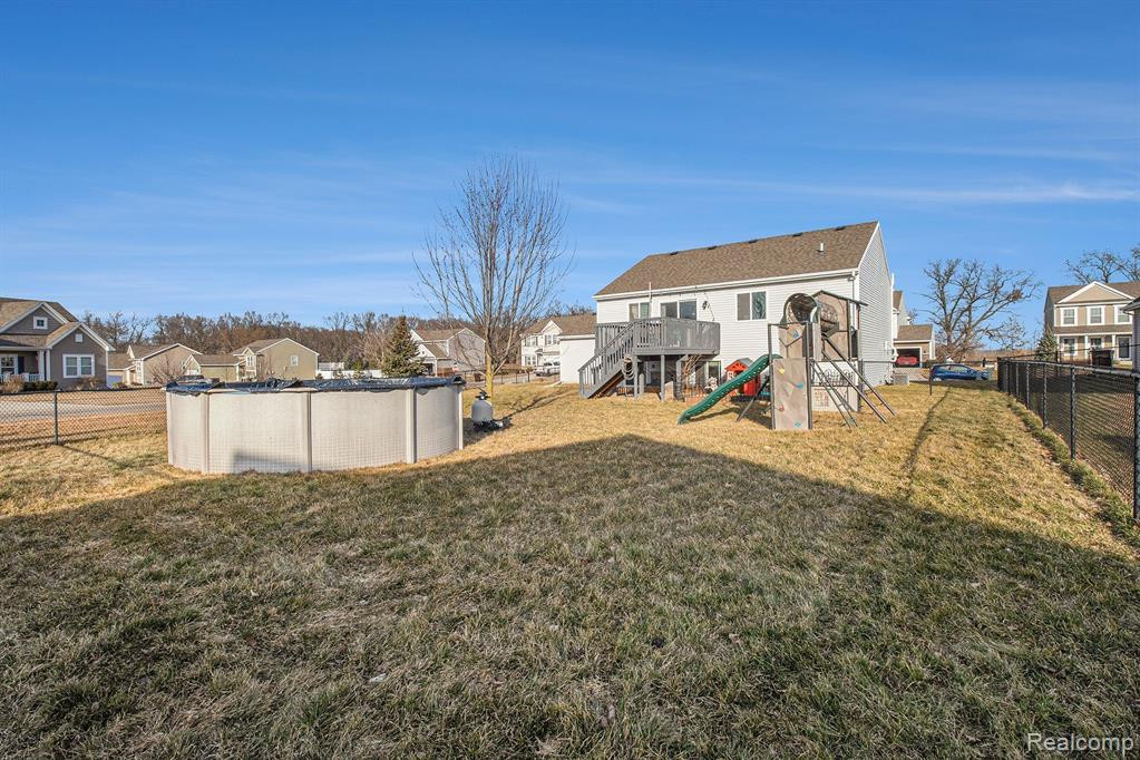 3739 AMBER OAKS Drive, Howell, MI 48855 — Photo 17