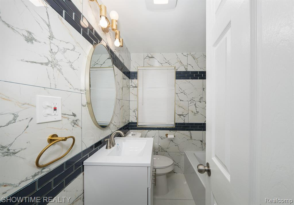 9569 MANSFIELD Street, Detroit, MI 48227 — Photo 7