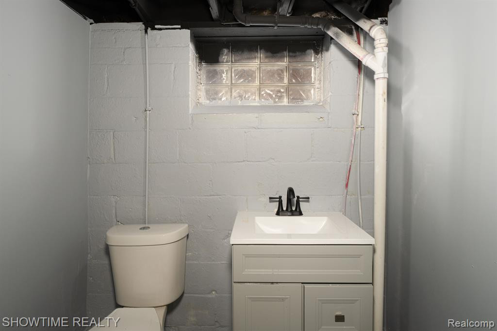 9569 MANSFIELD Street, Detroit, MI 48227 — Photo 18