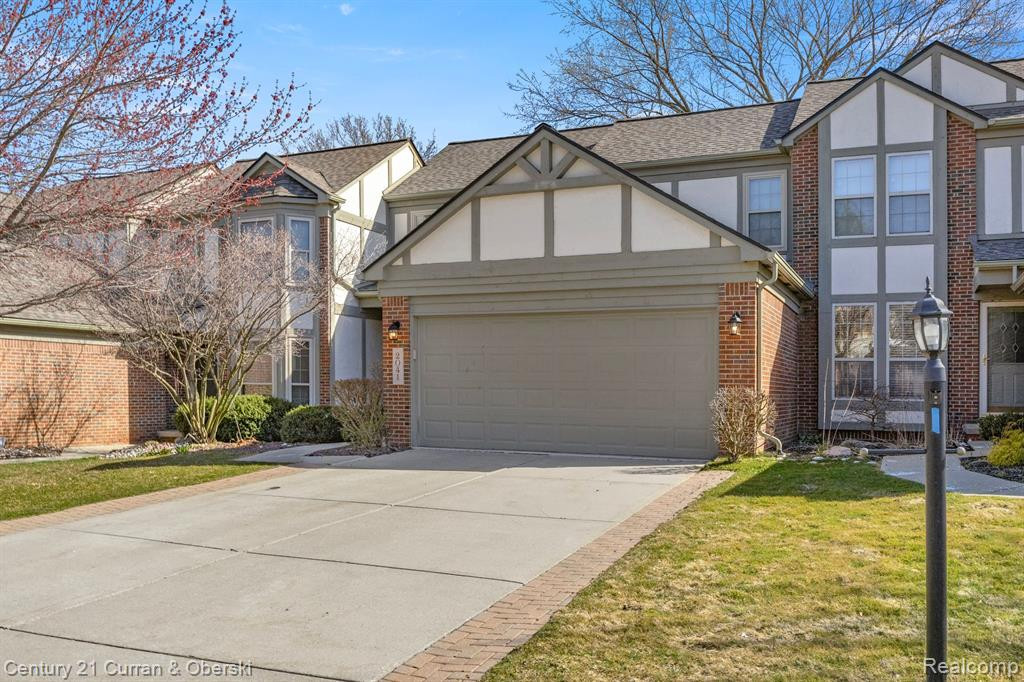 2041 LONE WOLF Lane, Canton, MI 48188 — front exterior