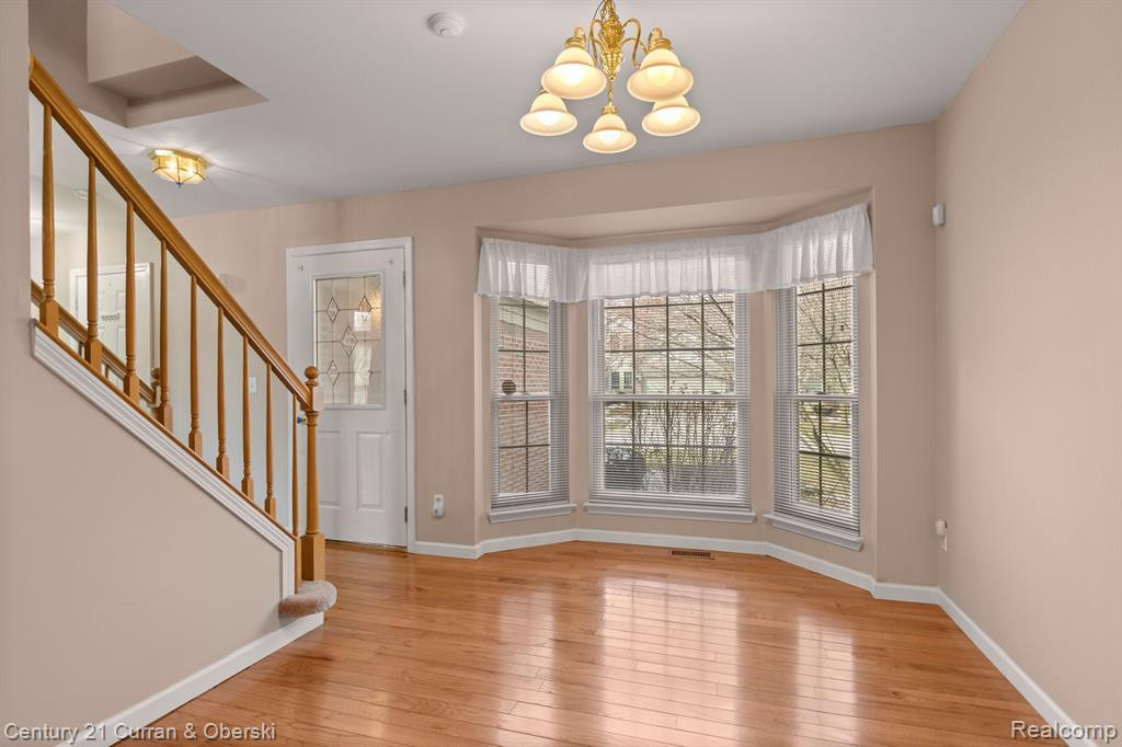 2041 LONE WOLF Lane, Canton, MI 48188 — Photo 4