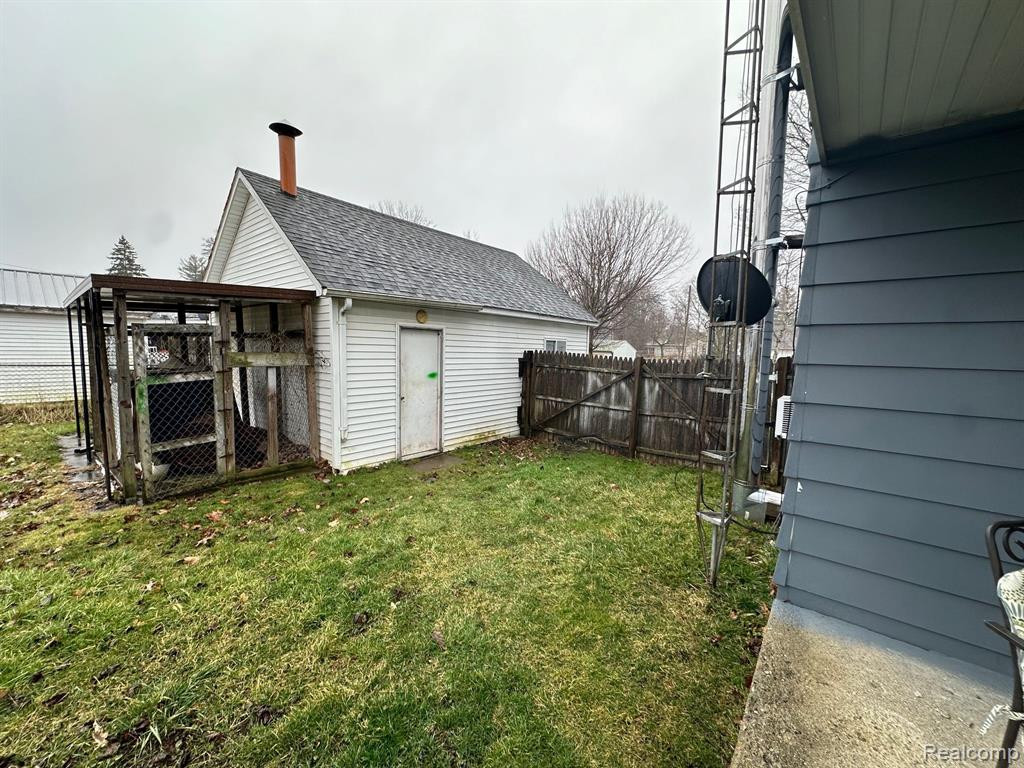 6129 2ND Street, Mayville Vlg, MI 48744 — Photo 32