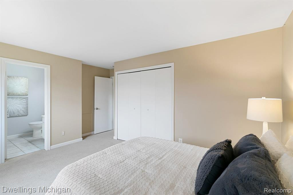 2100 FORT Street, H-6, Trenton, MI 48183 — Photo 12