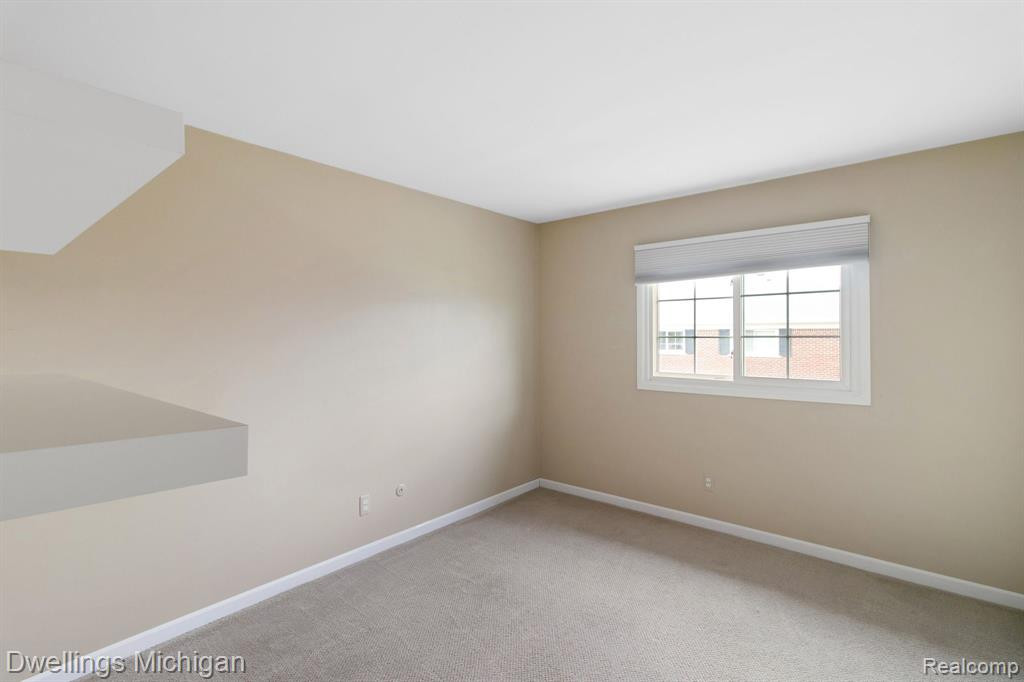 2100 FORT Street, H-6, Trenton, MI 48183 — Photo 15