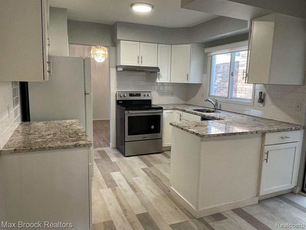 4090 JUSTIN Court, Bloomfield Hills, MI 48302 — Photo 3