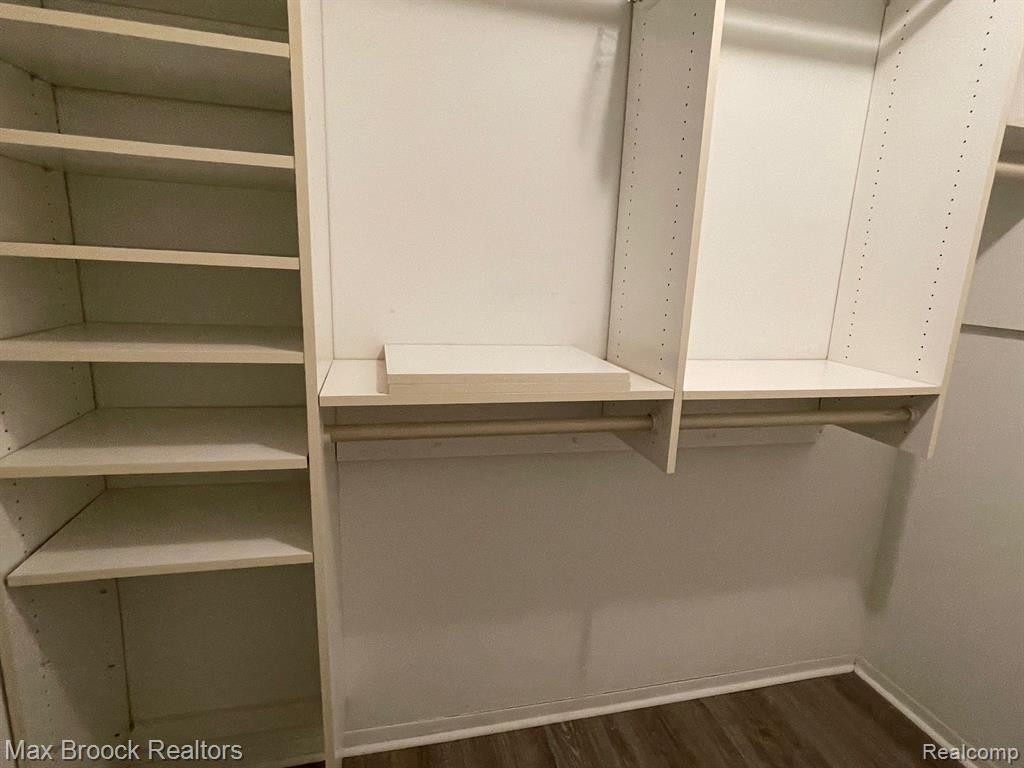 4090 JUSTIN Court, Bloomfield Hills, MI 48302 — Photo 16