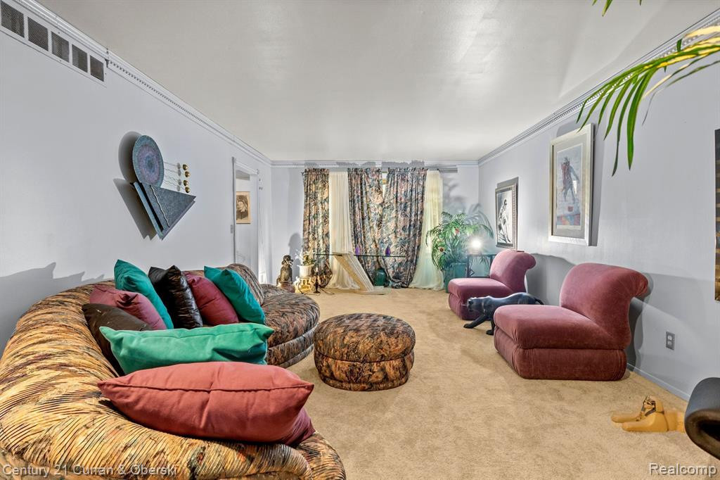 26692 FARMBROOK VILLA Drive, Southfield, MI 48034 — Photo 5