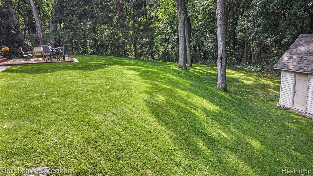 9509 KLAIS Road, Clarkston, MI 48348 — Photo 6