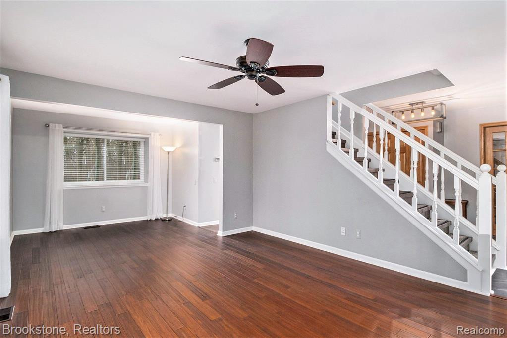 9509 KLAIS Road, Clarkston, MI 48348 — Photo 11