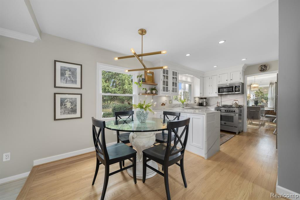 6689 CATHEDRAL Drive, Bloomfield Hills, MI 48301 — Photo 12
