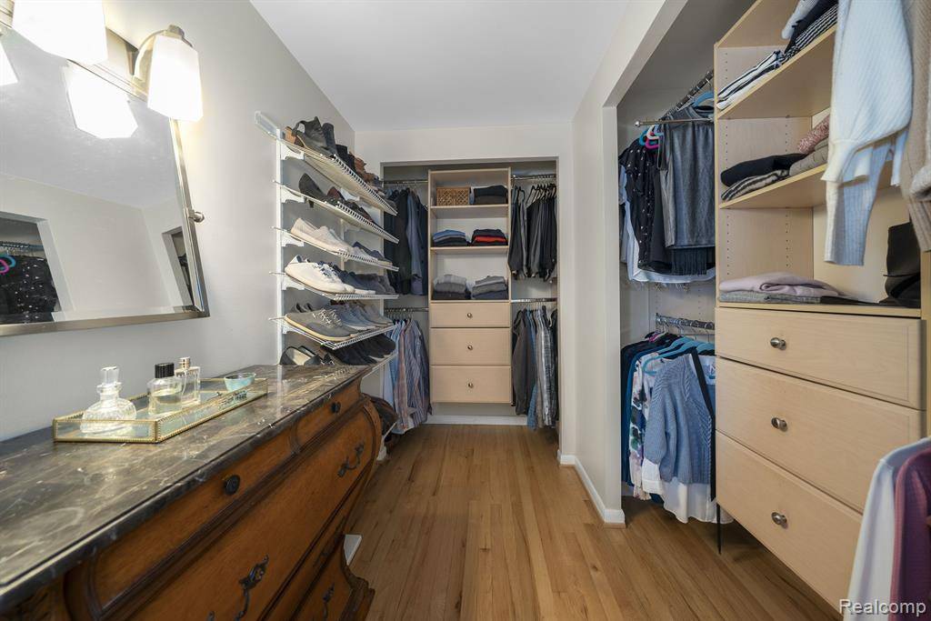 6689 CATHEDRAL Drive, Bloomfield Hills, MI 48301 — Photo 16