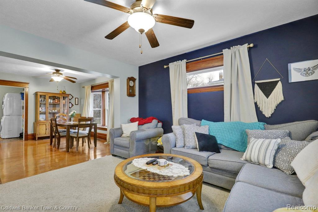 520 CHRISTIANCY Street, Lansing, MI 48910 — Photo 6