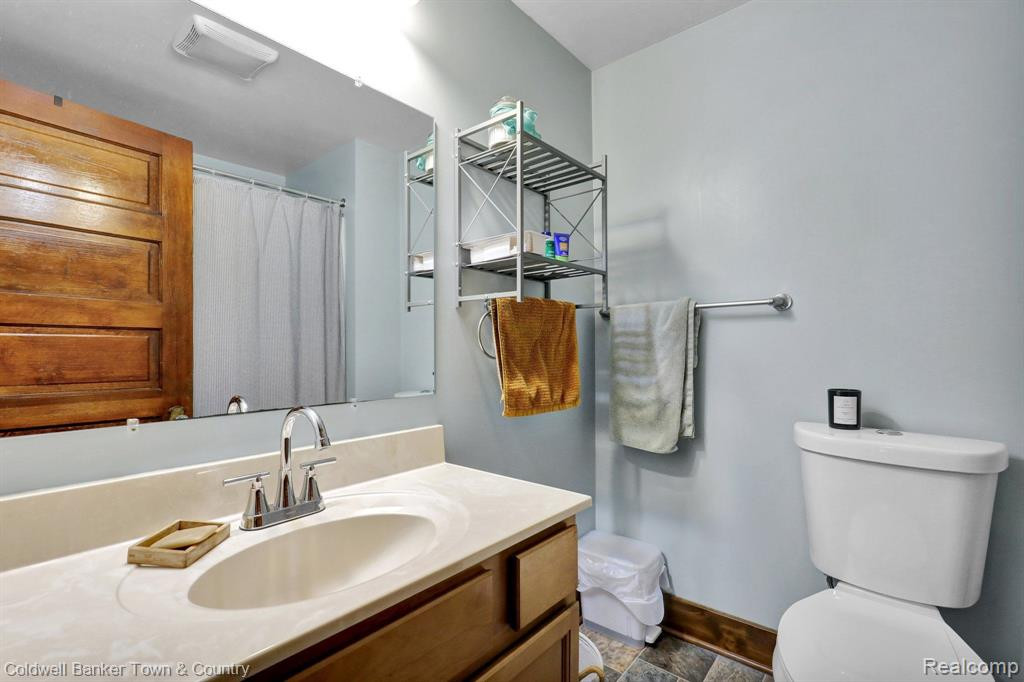 520 CHRISTIANCY Street, Lansing, MI 48910 — Photo 21