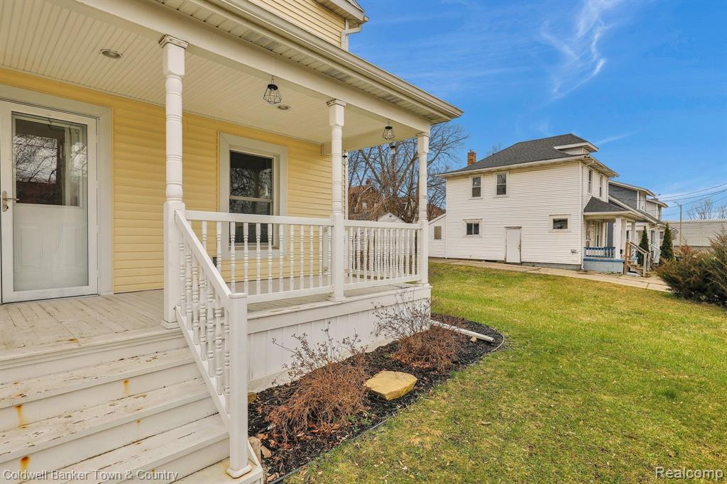 520 CHRISTIANCY Street, Lansing, MI 48910 — Photo 22