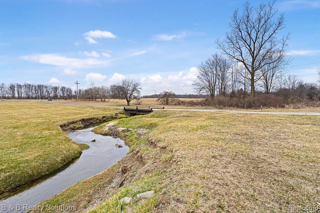 4370 HOLLENBECK Road, Columbiaville, MI 48421 — Photo 6