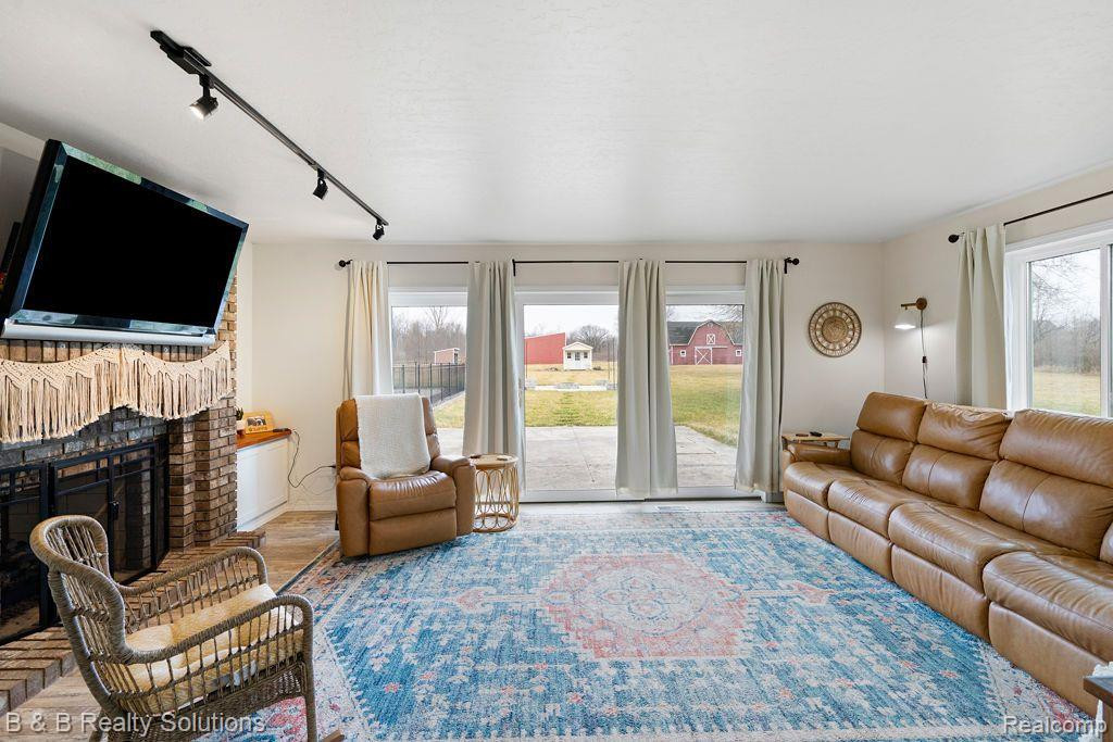 4370 HOLLENBECK Road, Columbiaville, MI 48421 — Photo 22