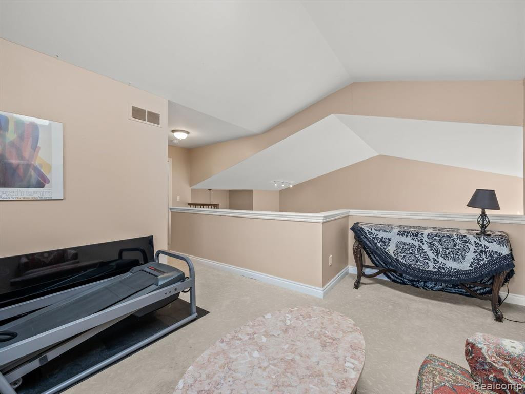 6575 Heron Pointe, West Bloomfield, MI 48323 — Photo 18