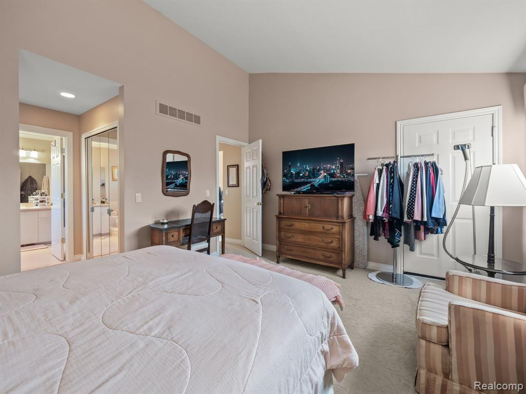 6575 Heron Pointe, West Bloomfield, MI 48323 — Photo 20